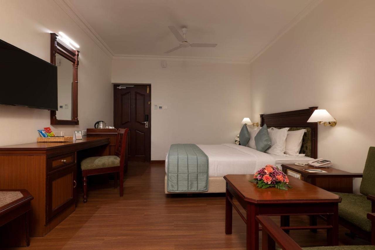 Issacs Residency Hotell Munnar Exteriör bild