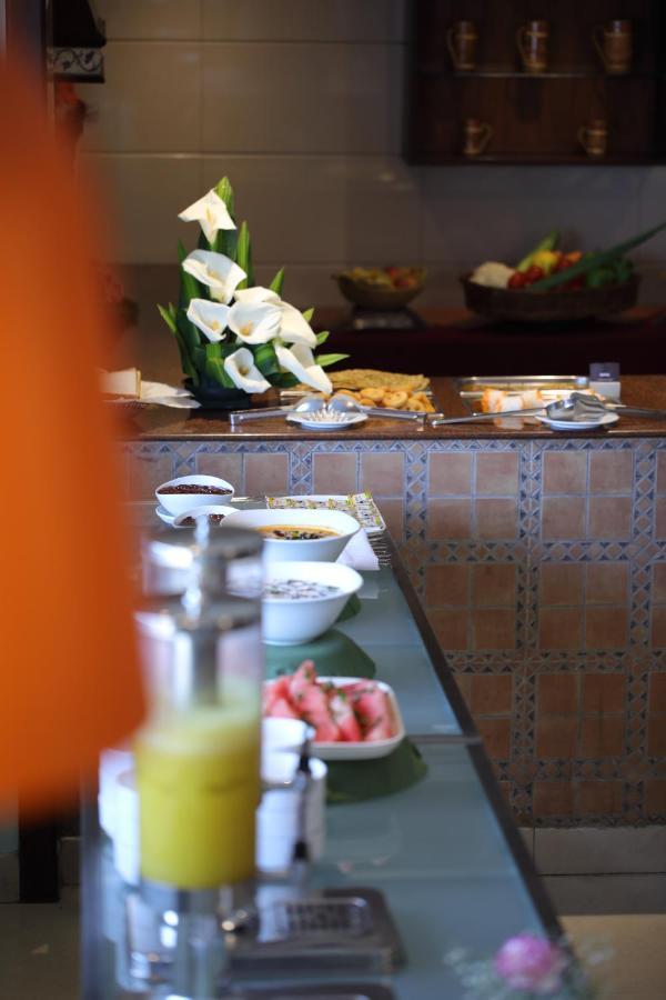 Issacs Residency Hotell Munnar Exteriör bild