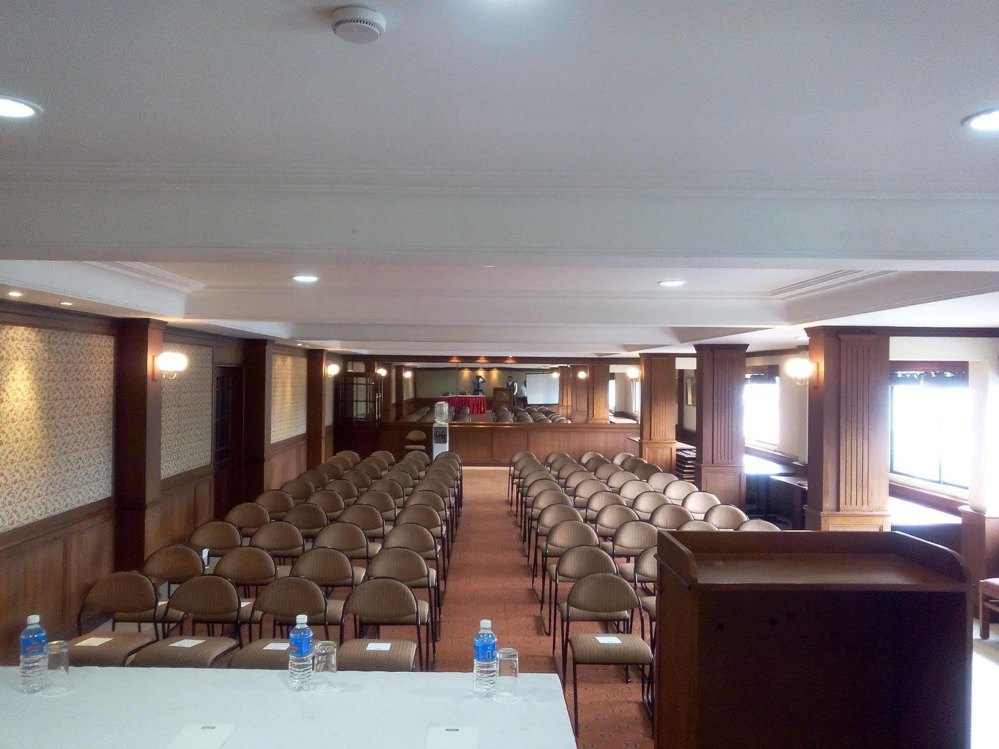 Issacs Residency Hotell Munnar Exteriör bild