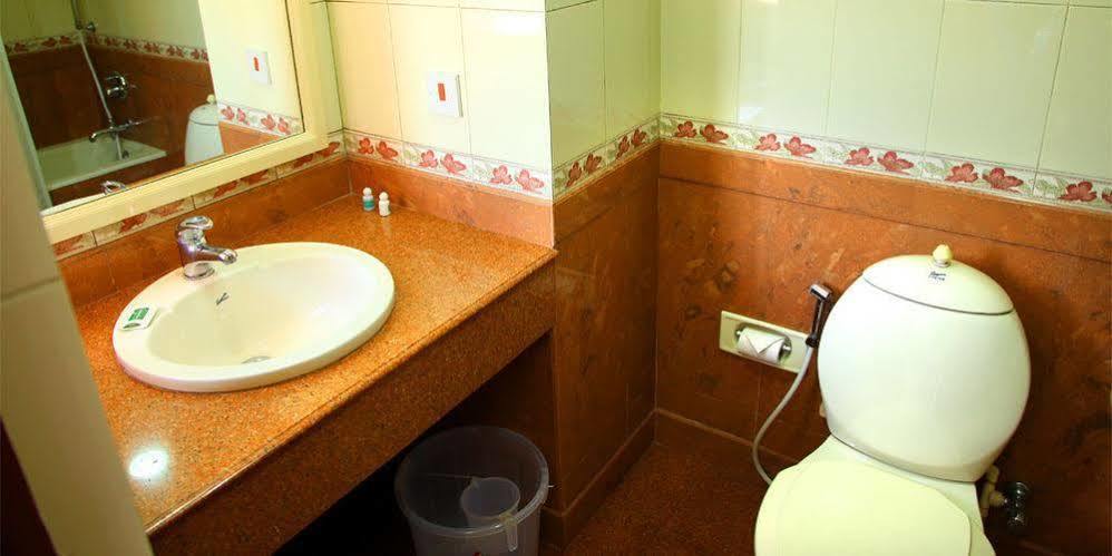 Issacs Residency Hotell Munnar Exteriör bild